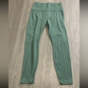 All in Motion Green Leggings Relaxed Fit Elastic Waist